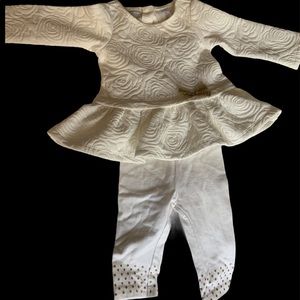 ❄️5/$20 Baby girl white and gold outfit